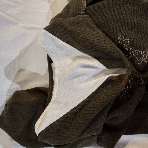 Brown Embroidered Pullover Sweater - Picture 10 of 11